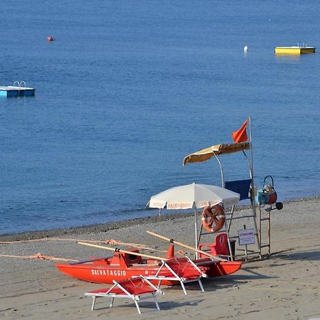 Appartement Savona Magnifico Sole Mare 150 M Wifi Climatcontrol Extérieur photo
