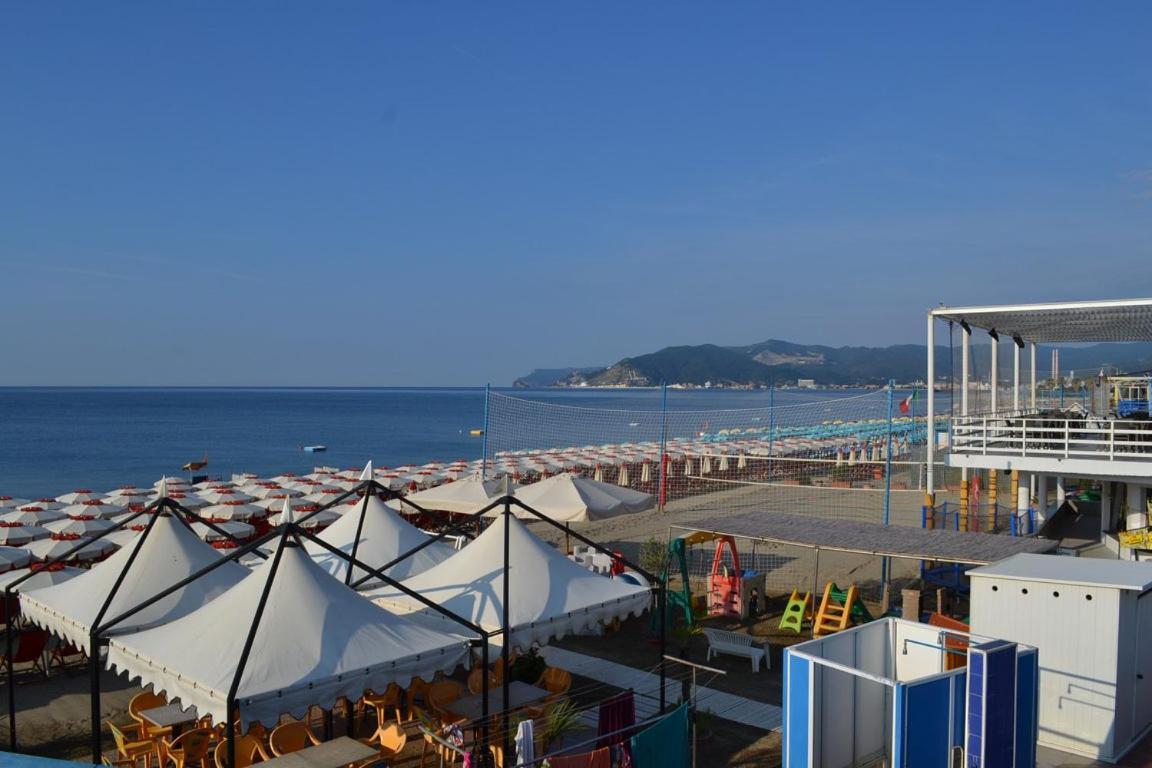 Appartement Savona Magnifico Sole Mare 150 M Wifi Climatcontrol Extérieur photo